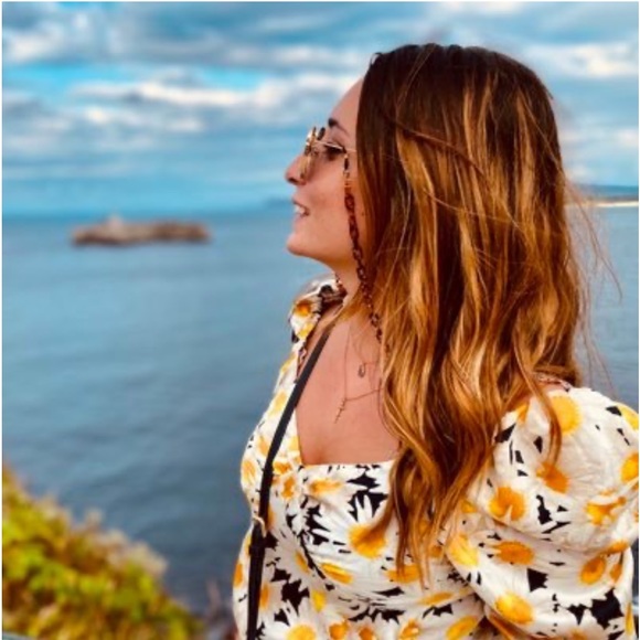 Zara Sunflower Puff Sleeve Top. Size L (274) - Picture 1 of 11